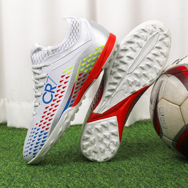 Professional football shoes for sports and leisure, shock-absorbing, ultra-light men, wear-resistant, comfortable and anti-slip